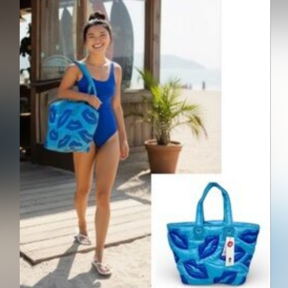 WILDFOX 💋 - Lip Puffer Tote Bag (Blue 💙🩵)